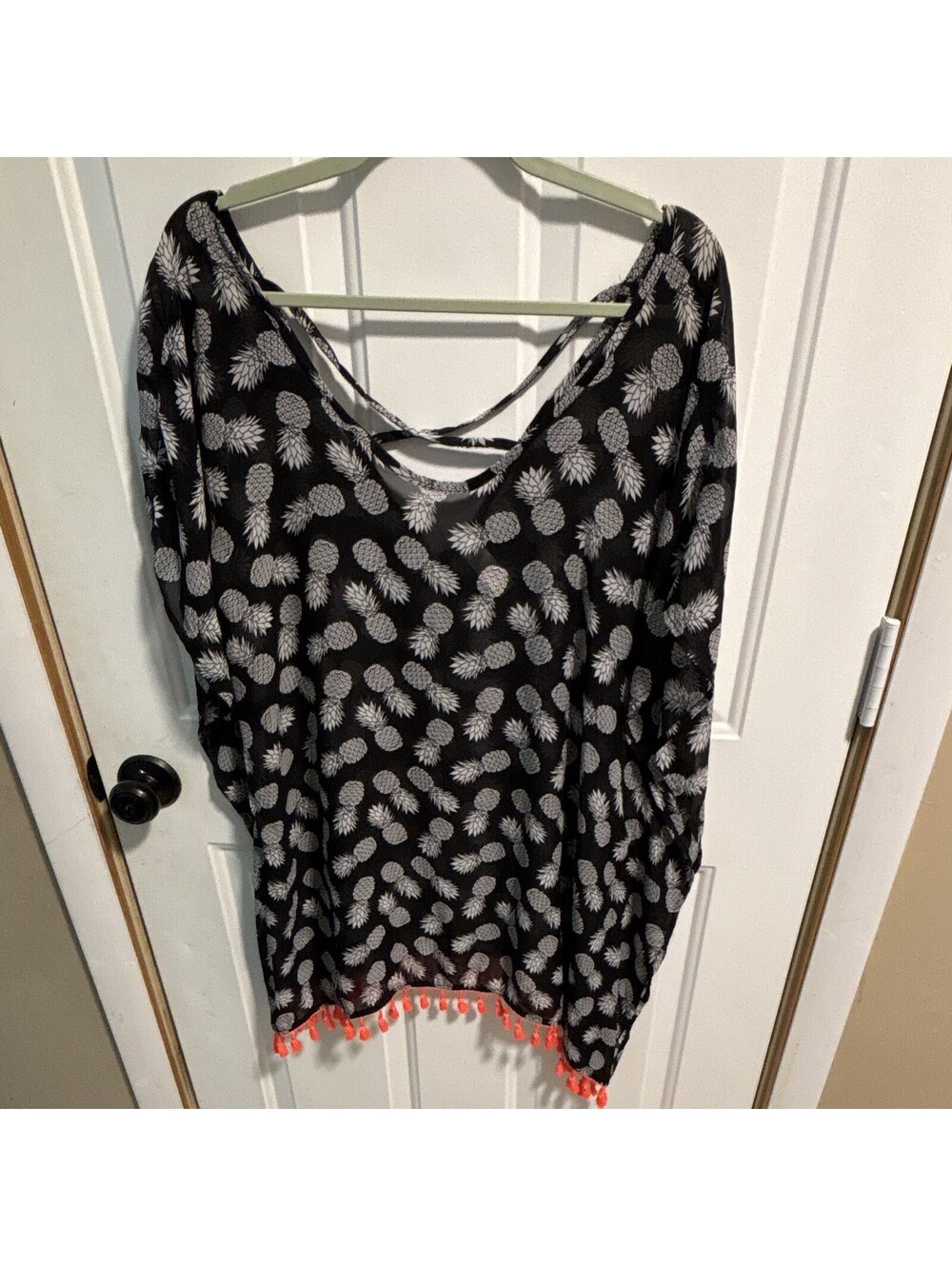 No Boundaries Pineapple Print Black White V-Neck Tassel Coverup Juniors L